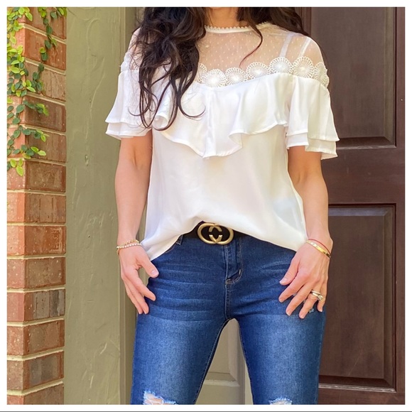 ShopEvelynne Tops - CHIC SO PRETTY LACE TRIM TOP